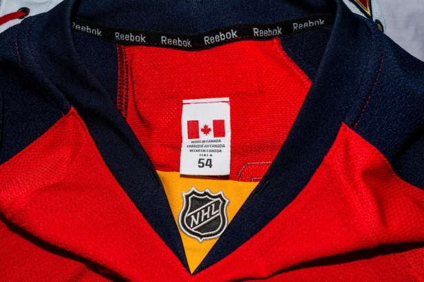 PCC Pickup! Canucks Authentic Stick in Rink : r/hockeyjerseys